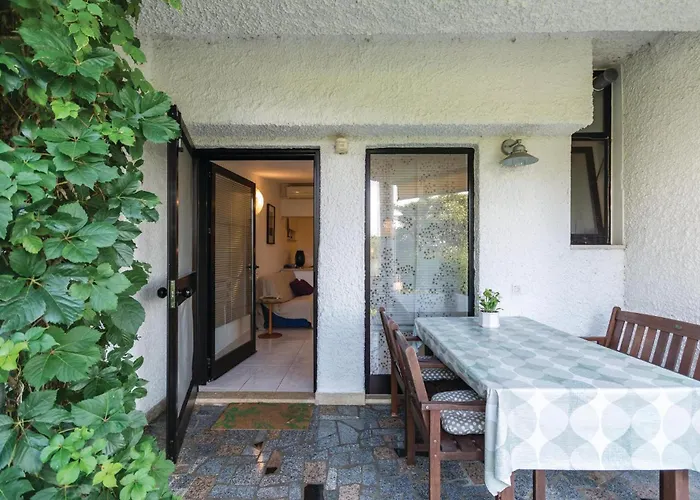 Apartment Apartment Dracice Cr Pula