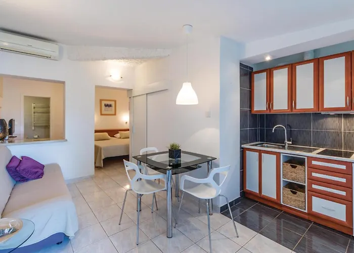Apartment Dracice Cr * Pula